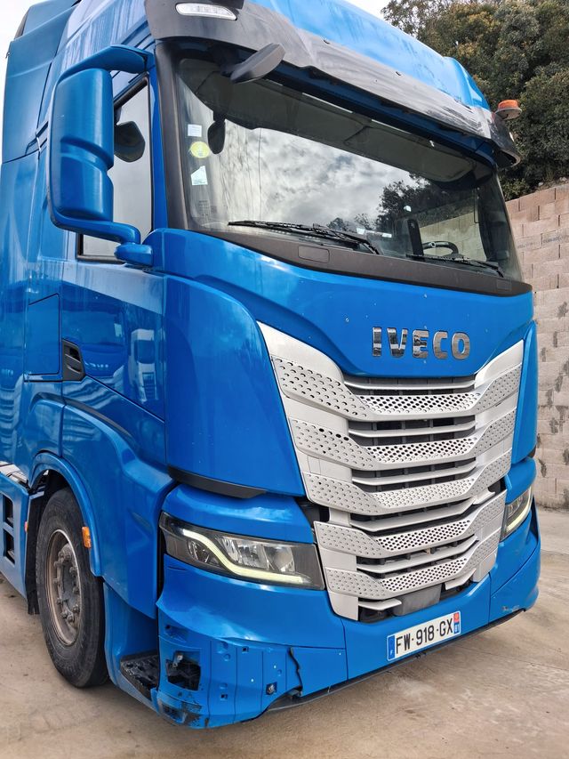 IVECO S-WAY 510 Cabeza Tractora