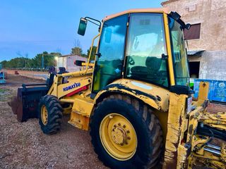 Retroexcavadora Komatsu WB97R