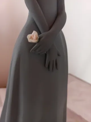 Lladro Preparada para el Baile, Pieza anual 2017