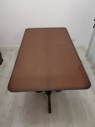 Mesa comedor plegable + 4 sillas madera