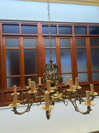 Lámpara araña grande