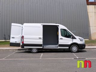 Ford Transit 330 96kW L2H2 Van DC Trend Delantera