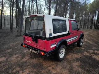 Suzuki Samurai 1990
