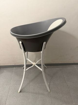 Bañera Snuggle con patas plegables