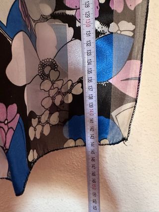 Pañuelo floral azul y morado