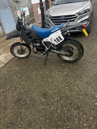 Suzuki Enduro/Motocross Moto