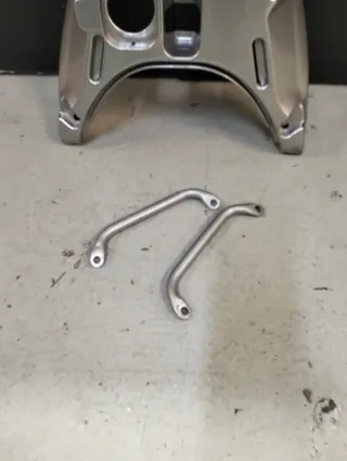 Soporte Bandeja Vespa Gran Turismo Plata