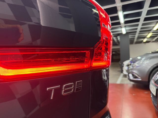 Volvo XC60 2.0 T8 AWD Momentum Auto