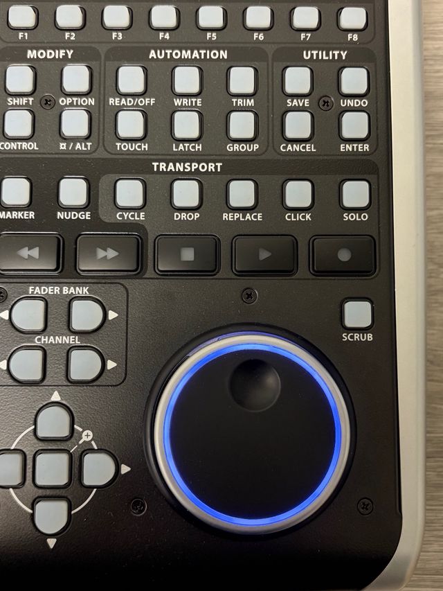 Behringer X-TOUCH Universal Control Surface