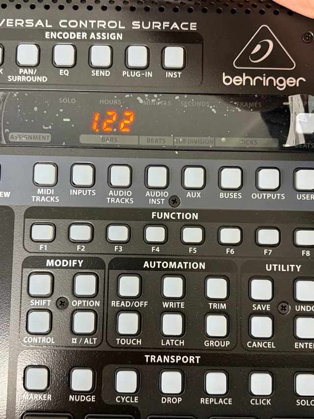 Behringer X-TOUCH Universal Control Surface