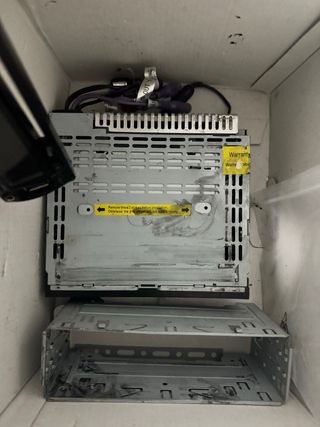 Radio Clarion CZ501E bluetooth