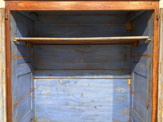 Armario antiguo restaurado madera