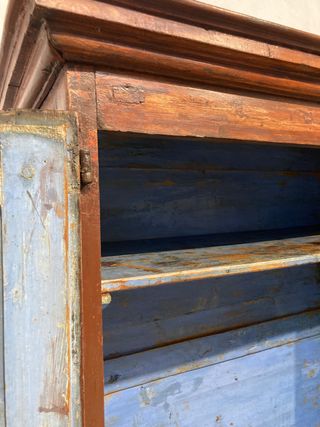 Armario antiguo restaurado madera