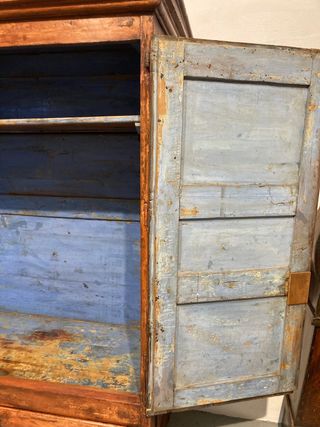 Armario antiguo restaurado madera