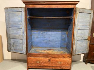 Armario antiguo restaurado madera