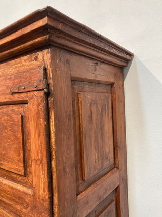 Armario antiguo restaurado madera