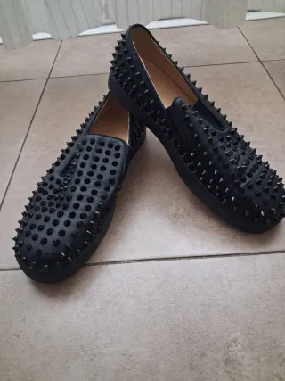 Mocasines de hombre con tachuelas