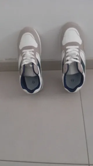 Zapatillas deportivas hombre beige, azul y blanco