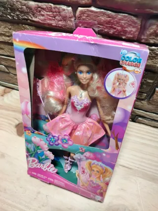 Barbie Hada Rosa Muñeca con cambio de color