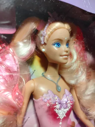 Barbie Hada Rosa Muñeca con cambio de color