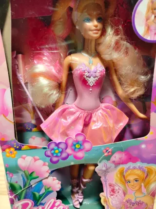 Barbie Hada Rosa Muñeca con cambio de color