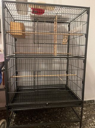 Jaula grande para pájaros
