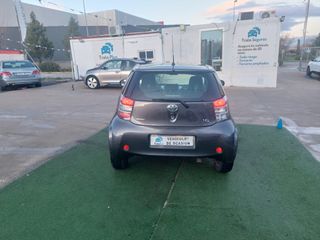 Toyota iQ 2009