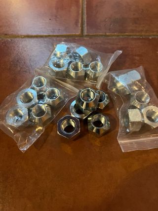 Land Rover Santana  tuercas ruedas Cincadas