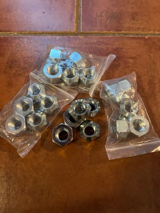 Land Rover Santana  tuercas ruedas Cincadas