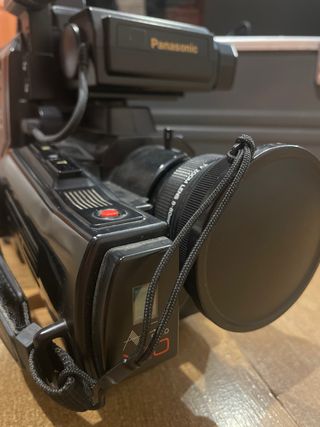 Videocámara Panasonic S-VHS 625 NV-MS1 HQ