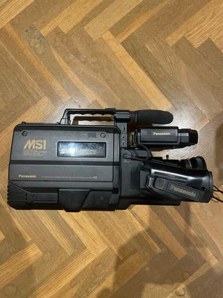 Videocámara Panasonic S-VHS 625 NV-MS1 HQ
