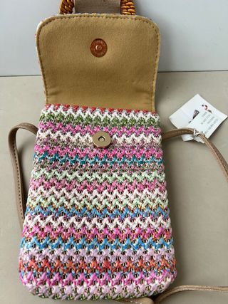 Bandolera tejida multicolor. Nuevo con etiquetas.