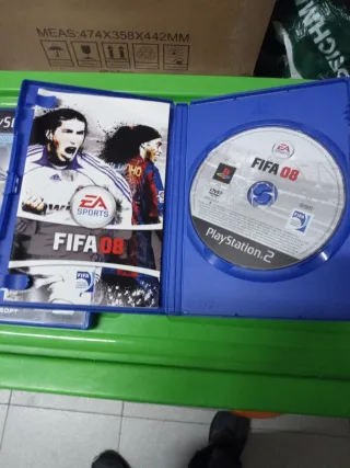 2 Juegos PS2: Champions of Norrath y FIFA 08