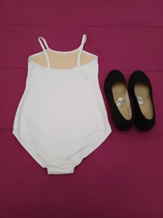 Maillot ballet blanco y zapatos carácter negros