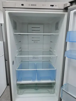 Frigorífico Bosch Inox clase A+ 185x60cm no frost