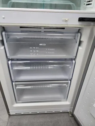 Frigorífico Bosch Inox clase A+ 185x60cm no frost