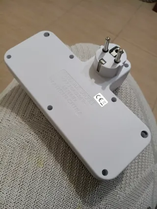 Regleta 3 Enchufes + 2 USB + 1 Tipo-C