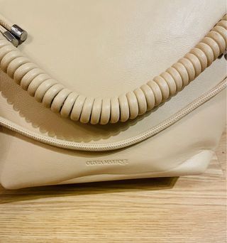 Bolso Ares Beige Olivia Mareque.