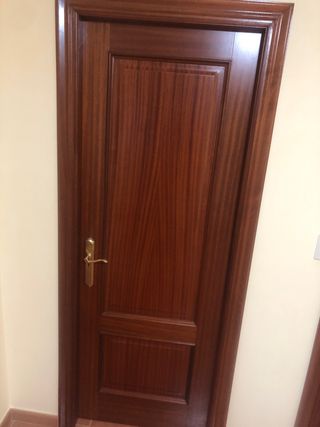 Puerta madera 72x202cm