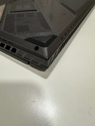 Portátil ASUS ROG Strix G16 Negro