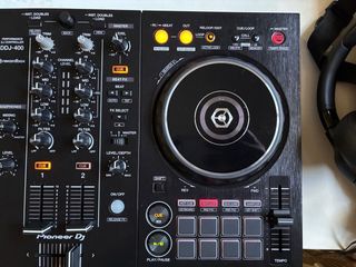 Controlador DJ Pioneer DDJ-400 como NUEVO