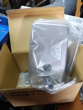 Dosificador Jabón Inox Mediclinics