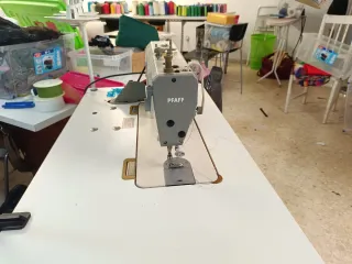 Máquina de coser industrial SUPER