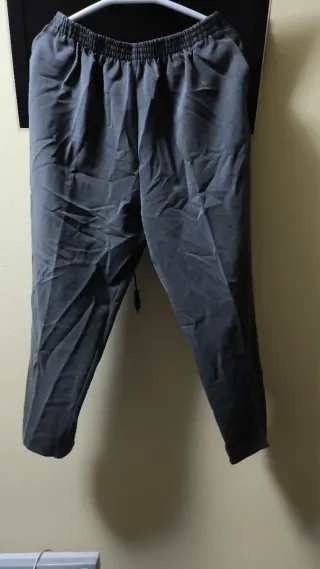 Pantalón de mujer gris