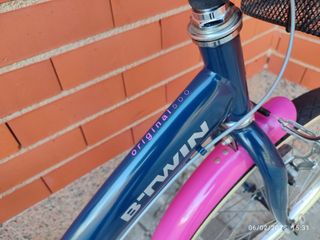 Bicicleta infantil Btwin azul y rosa