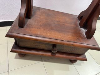 Galán de noche de madera