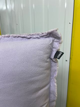 Cojín Lila Decorativo