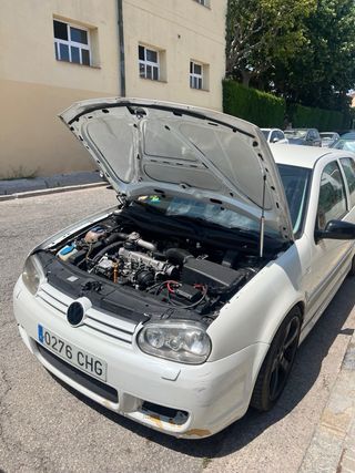 Volkswagen Golf 2003