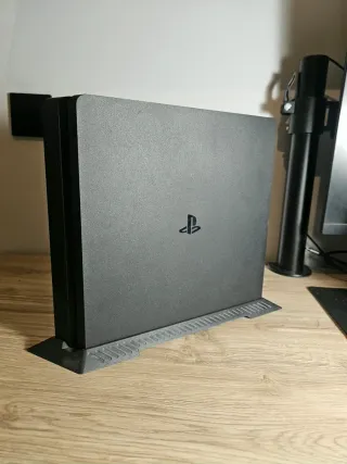 PS4 Slim + 2 Mandos + Juegos