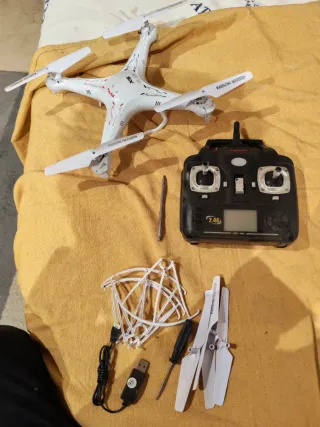 Dron Syma X5C Explorers + 2 Baterías